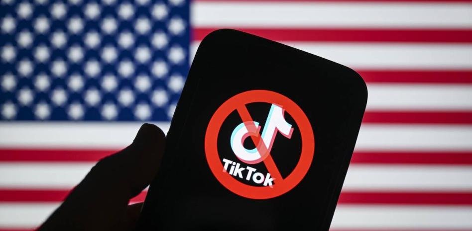 Comité de la Cámara Baja de EU aprueba ley que podría prohibir TikTok